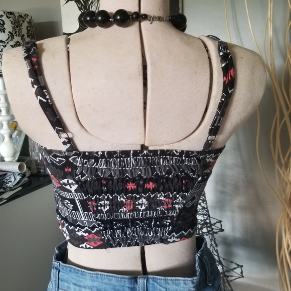 Halter top with straps - Picture 5 of 8